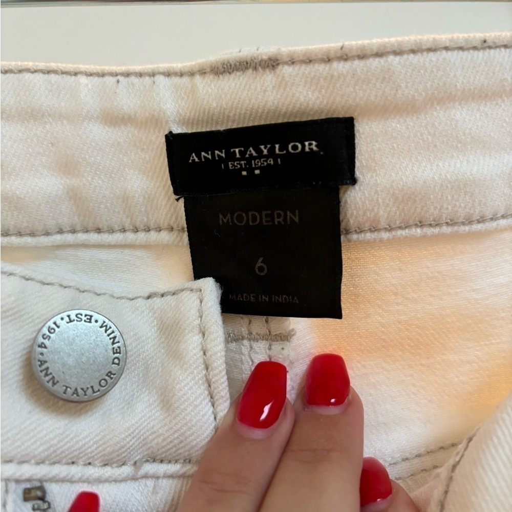 Ann Taylor white denim capris - Picture 3 of 5